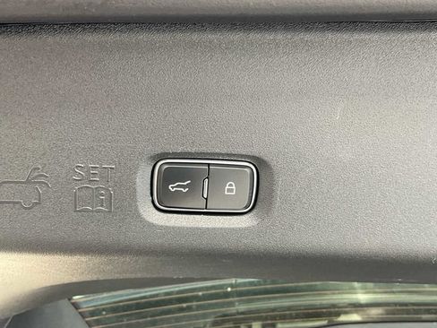 Used 2025 Ford Expedition Max Active AWD/4WD image 68