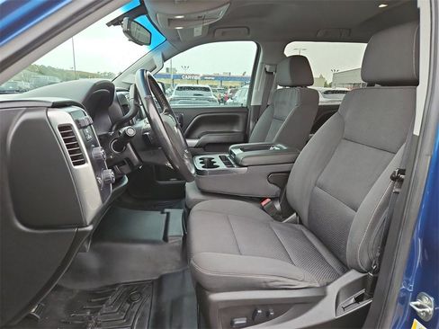 Certified 2018 Chevrolet Silverado 1500 LT w/ Texas Edition image 18