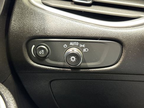 Used 2024 Chevrolet Malibu LT image 30