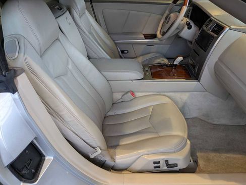 Used 2005 Cadillac XLR image 16