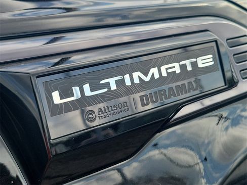 Used 2025 GMC Sierra 2500 Denali Ultimate w/ Max Trailering Package image 7