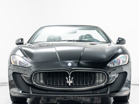 Used 2014 Maserati GranTurismo Convertible image 4