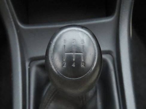 Used 2014 Subaru Crosstrek 2.0i Premium image 22