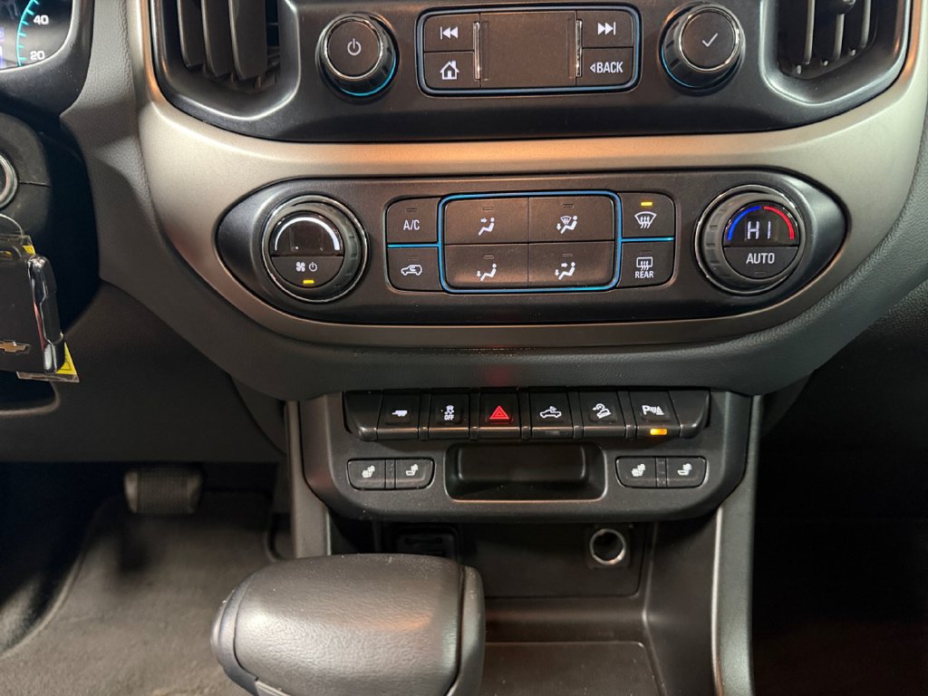 Used 2020 Chevrolet Colorado Z71 AWD/4WD image 35
