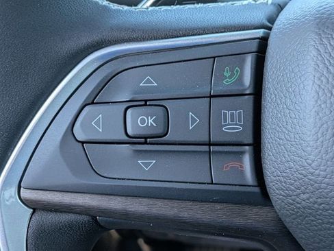 New 2026 Jeep Grand Cherokee Altitude AWD/4WD image 28