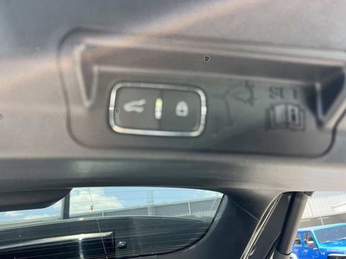 Used 2023 Ford Explorer XLT w/ Equipment Group 202A AWD/4WD image 16