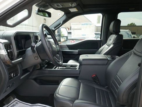 New 2026 Ford F250 Platinum image 14