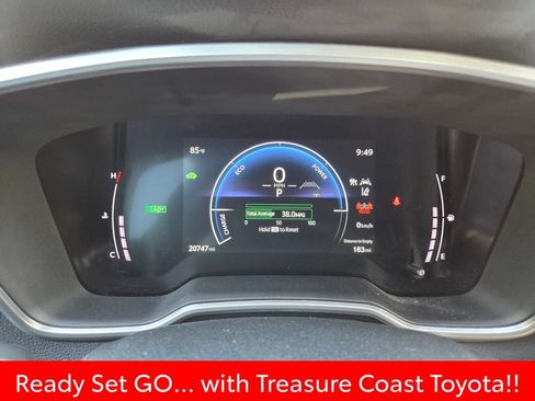 Certified 2023 Toyota Corolla Cross AWD Hybrid w/ Convenience Package image 33
