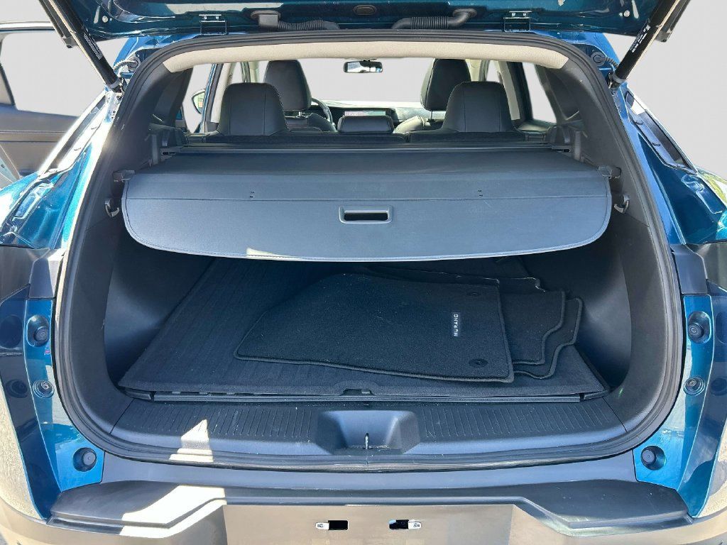Certified 2025 Nissan Murano SL w/ Cargo Package AWD/4WD image 11
