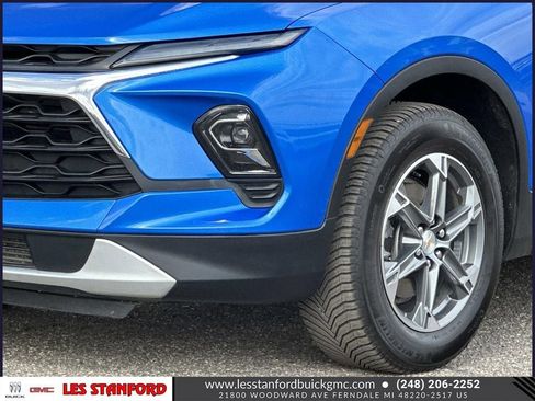 Used 2025 Chevrolet Blazer LT w/ Driver Confidence Package FWD image 9