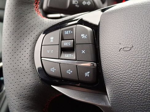 New 2026 Ford Explorer ST-Line w/ ST-Line Street Pack image 14