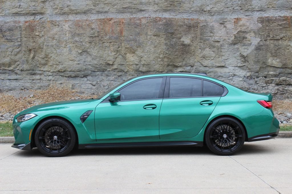 Used 2022 BMW M3 RWD image 2