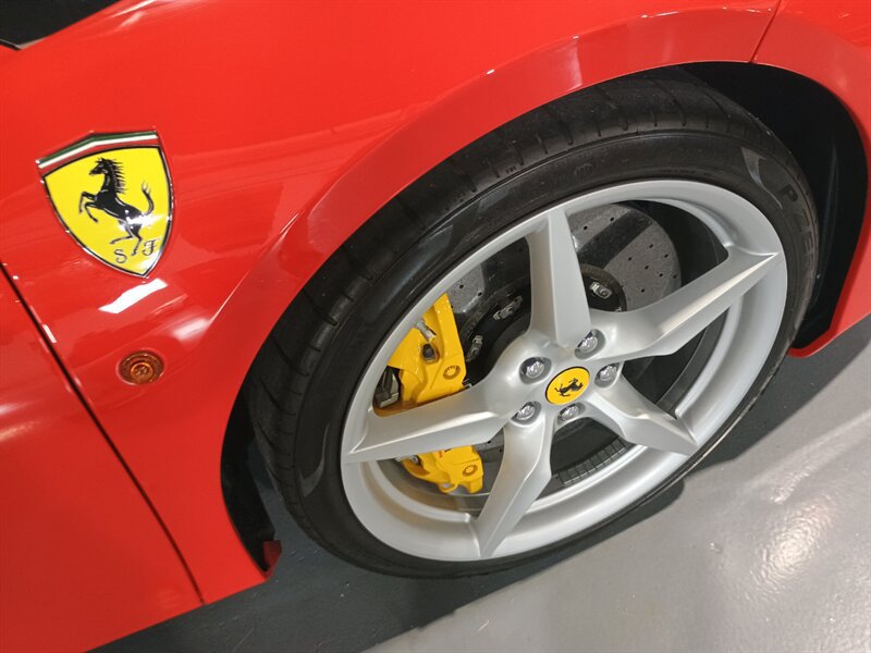 Used 2019 Ferrari 488 GTB RWD image 39