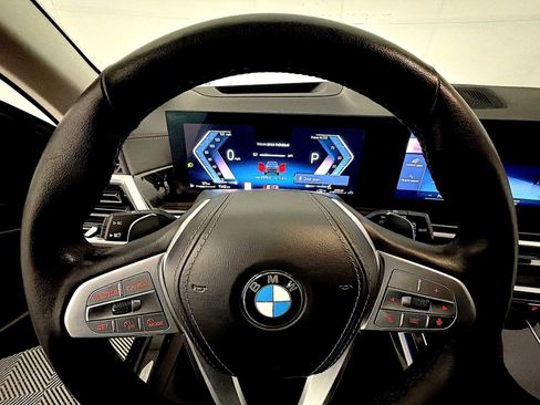 Used 2023 BMW X7 xDrive40i w/ Executive Package image 13