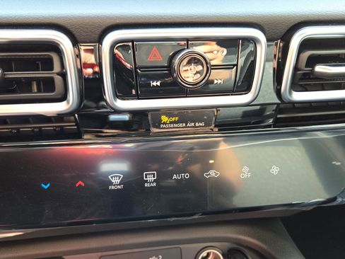 New 2026 Nissan Sentra SV w/ Floor Mat Package FWD image 17