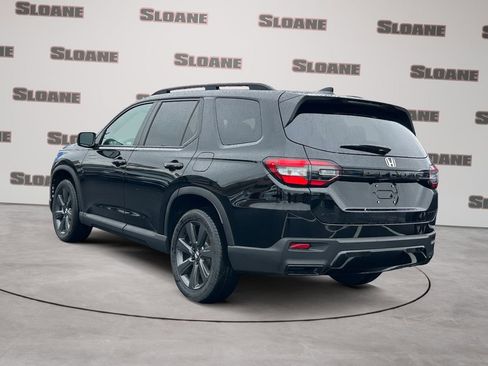 New 2026 Honda Pilot Sport image 3