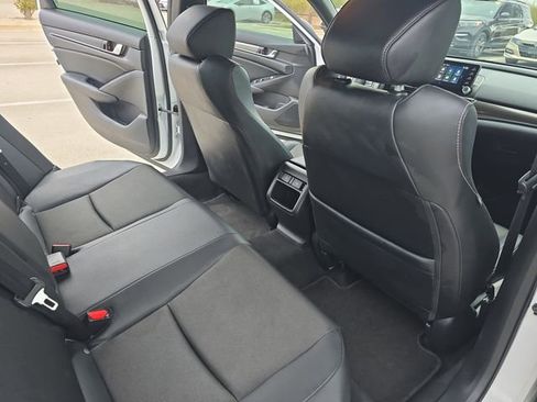 Used 2022 Honda Accord Sport image 11