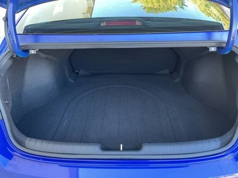 Used 2025 Hyundai Elantra SE image 7