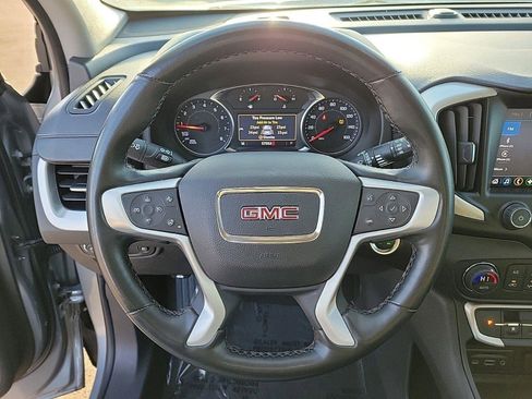 Used 2023 GMC Terrain SLT image 20