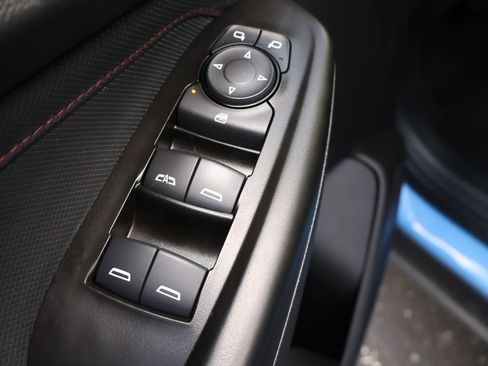 Used 2023 Chevrolet TrailBlazer RS w/ Convenience Package FWD image 8