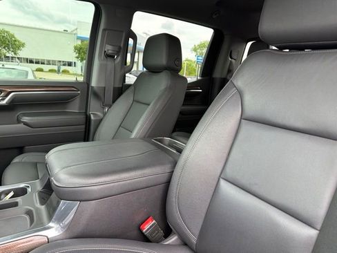 Used 2024 Chevrolet Silverado 1500 LT Trail Boss w/ Convenience Package II AWD/4WD image 14