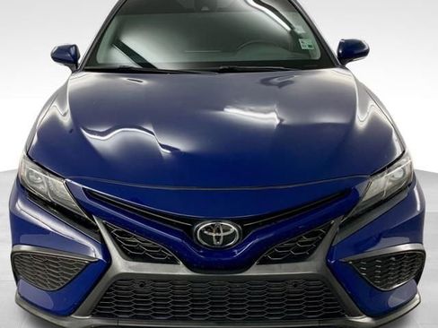 Used 2023 Toyota Camry SE w/ Convenience Package FWD image 3