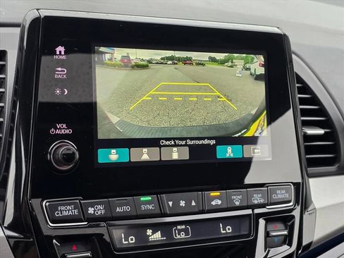 Used 2022 Honda Odyssey Touring image 5