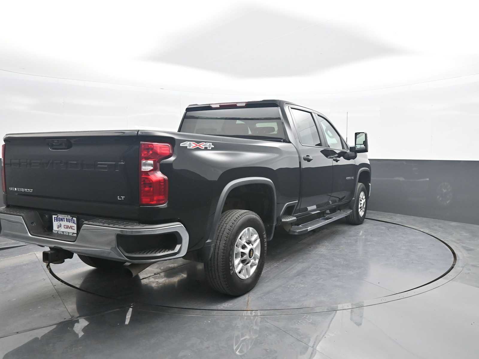 Used 2025 Chevrolet Silverado 2500 LT w/ Convenience Package AWD/4WD image 7