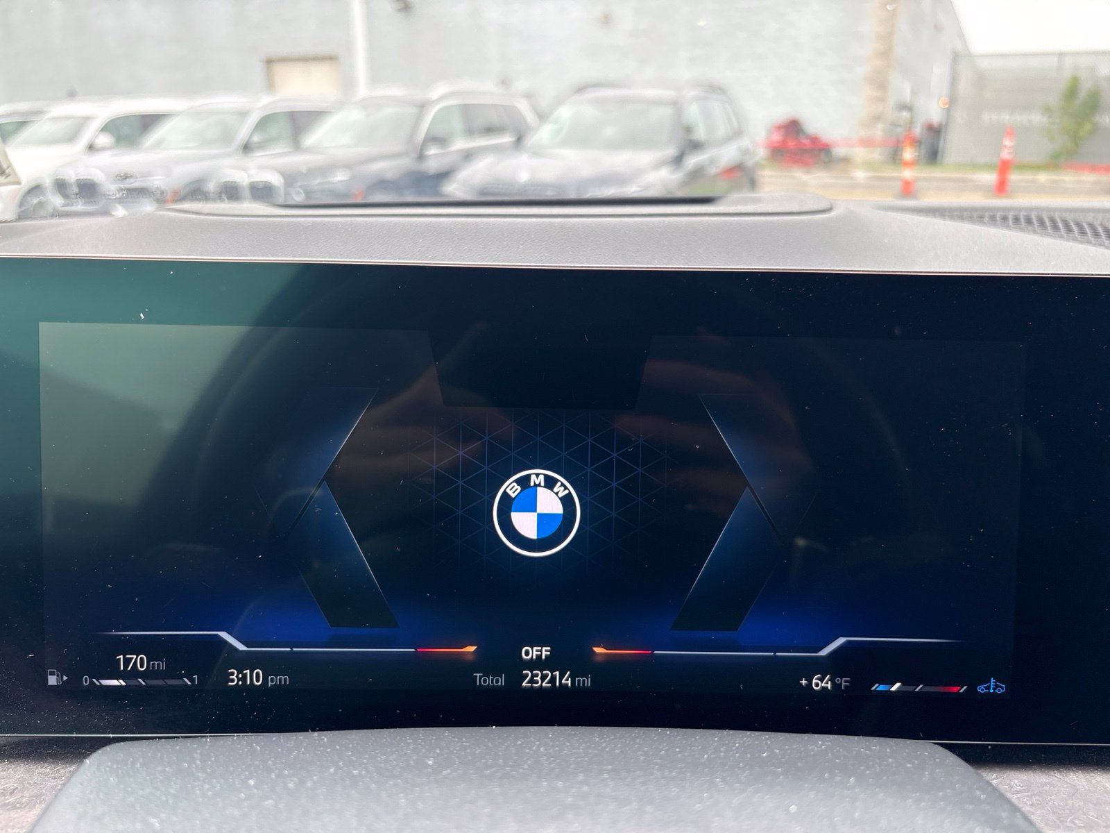 Certified 2025 BMW X7 xDrive40i w/ Premium Package AWD/4WD image 12