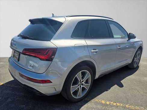 Used 2025 Audi Q5 2.0T Premium w/ Convenience Plus Package AWD/4WD image 3