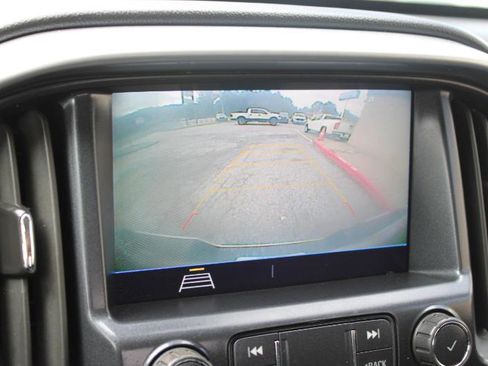 Used 2022 Chevrolet Colorado LT w/ Fleet Safety Package image 22