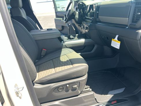 New 2026 Chevrolet Silverado 2500 ZR2 w/ LPO, Dark Essentials Package AWD/4WD image 23