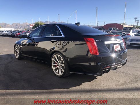 Used 2016 Cadillac CTS V w/ Luxury Package image 6