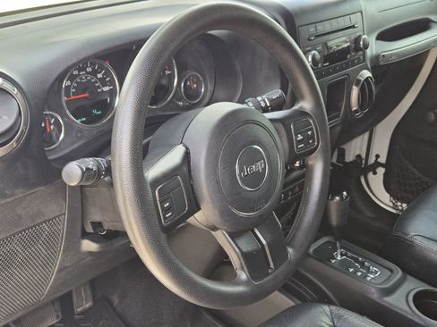 Used 2013 Jeep Wrangler Sport AWD/4WD image 10