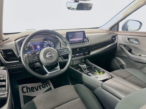 Used 2023 Nissan Rogue SV FWD image 20
