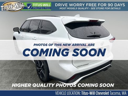 Used 2022 Toyota Highlander XSE image 4