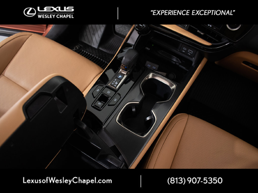 Used 2025 Lexus NX 250 FWD w/ Accessory Package (2T) image 22