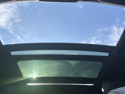 Used 2019 Ford F150 Platinum w/ Equipment Group 701A Luxury image 17