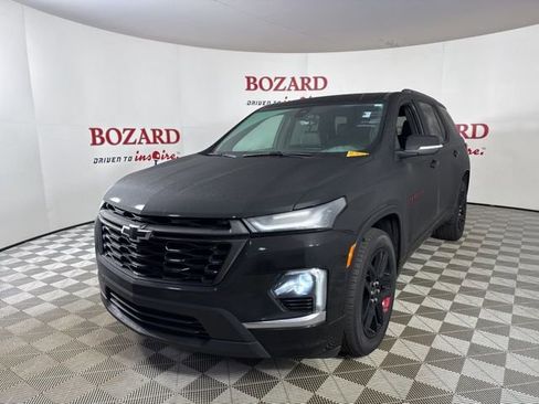 Used 2023 Chevrolet Traverse Premier w/ Redline Edition image 4
