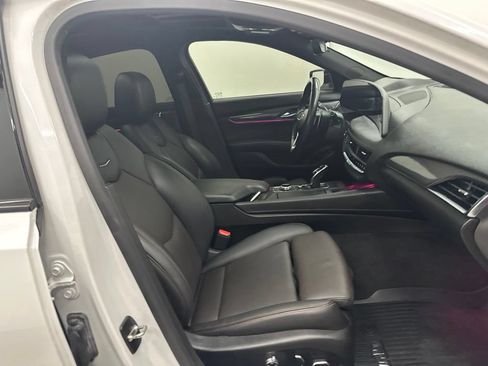 Used 2025 Cadillac CT5 Sport RWD image 27