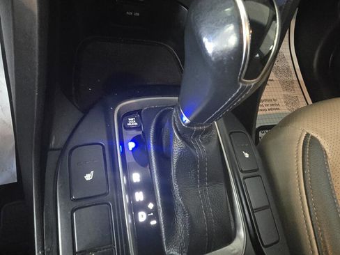 Used 2014 Hyundai Santa Fe GLS image 29