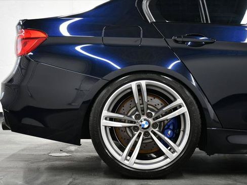 Used 2018 BMW M3 RWD image 21