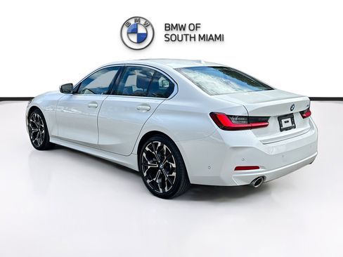 Used 2025 BMW 330i Sedan image 5