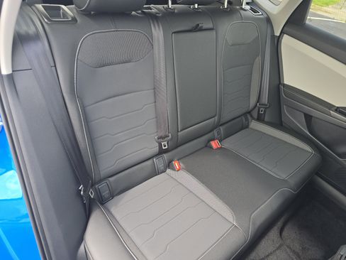 New 2026 Volkswagen Taos SE AWD/4WD image 17