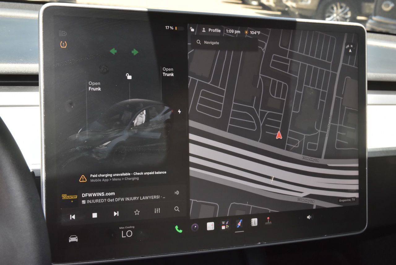 Used 2025 Tesla Model Y Long Range AWD/4WD image 24