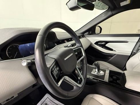 Used 2022 Land Rover Range Rover Evoque S image 9