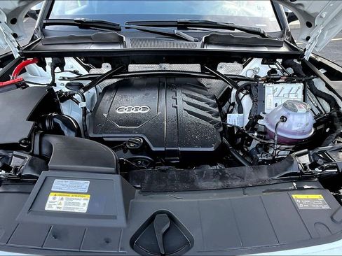 Certified 2025 Audi Q5 2.0T Premium Plus AWD/4WD image 30