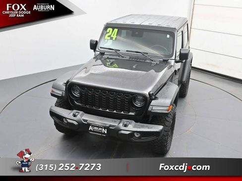 Used 2024 Jeep Wrangler Sport AWD/4WD image 32