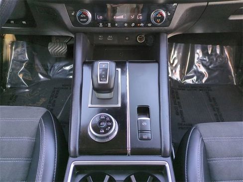 Used 2024 Mitsubishi Outlander SE image 19