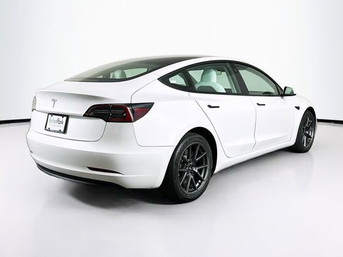 Used 2023 Tesla Model 3 Standard Range RWD image 9